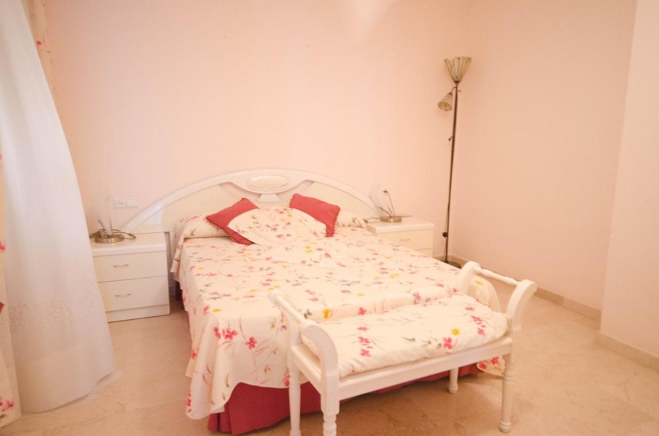 Aparment Neptuno- Located On The Promenade A Few Metres From The Beach. Estepona Kültér fotó