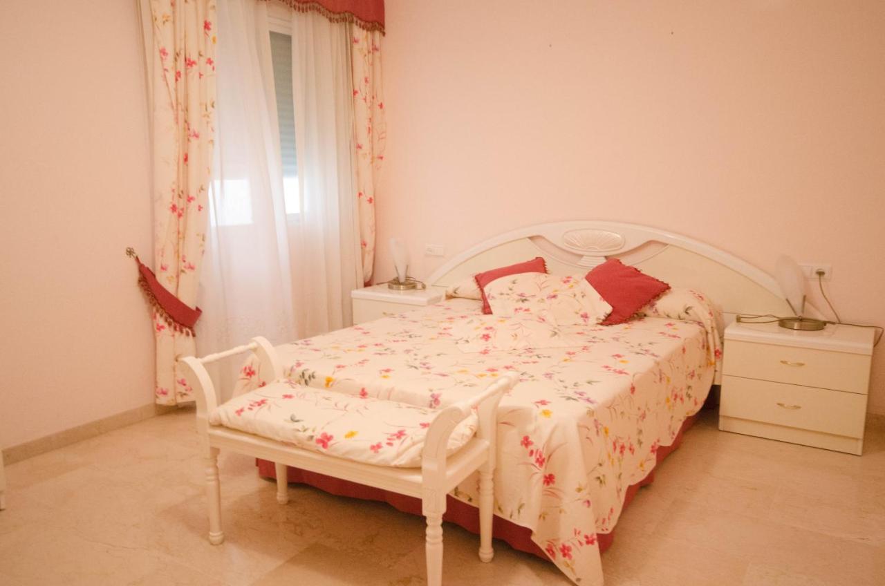 Aparment Neptuno- Located On The Promenade A Few Metres From The Beach. Estepona Kültér fotó