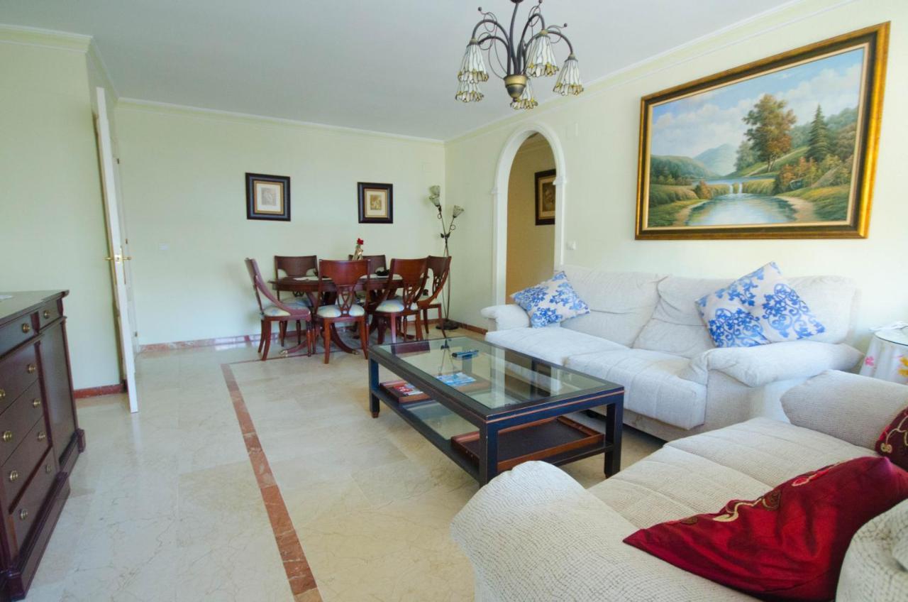 Aparment Neptuno- Located On The Promenade A Few Metres From The Beach. Estepona Kültér fotó