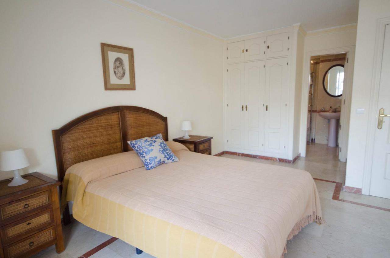 Aparment Neptuno- Located On The Promenade A Few Metres From The Beach. Estepona Kültér fotó