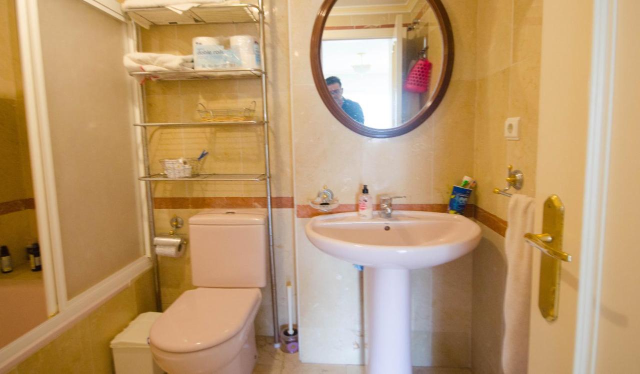 Aparment Neptuno- Located On The Promenade A Few Metres From The Beach. Estepona Kültér fotó