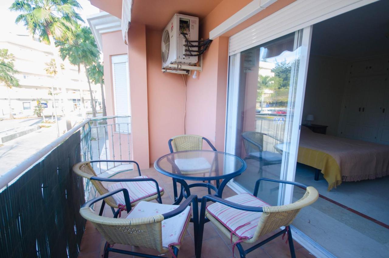 Aparment Neptuno- Located On The Promenade A Few Metres From The Beach. Estepona Kültér fotó