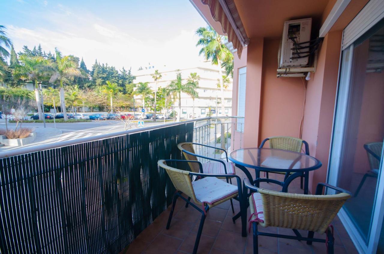 Aparment Neptuno- Located On The Promenade A Few Metres From The Beach. Estepona Kültér fotó