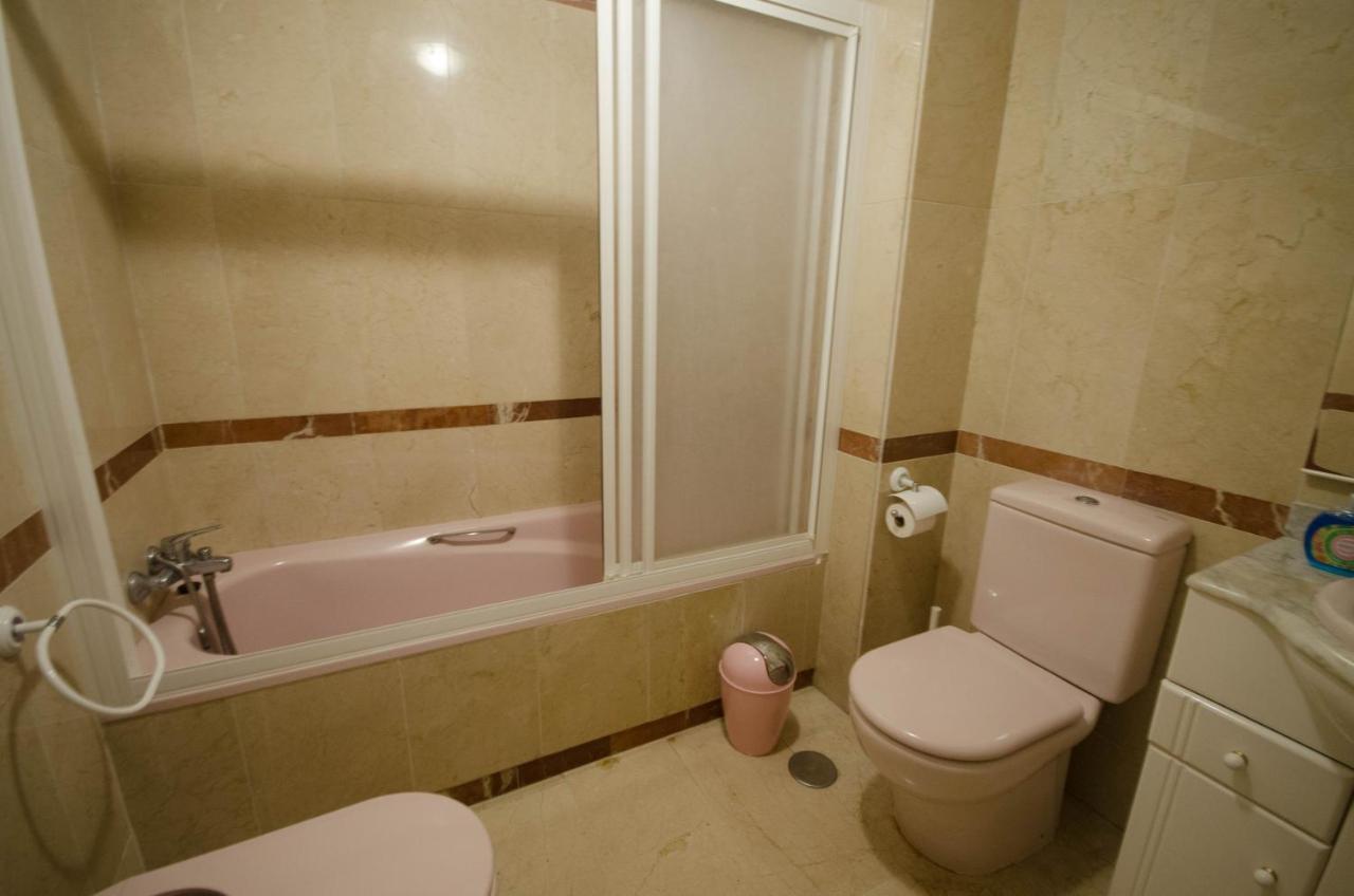 Aparment Neptuno- Located On The Promenade A Few Metres From The Beach. Estepona Kültér fotó
