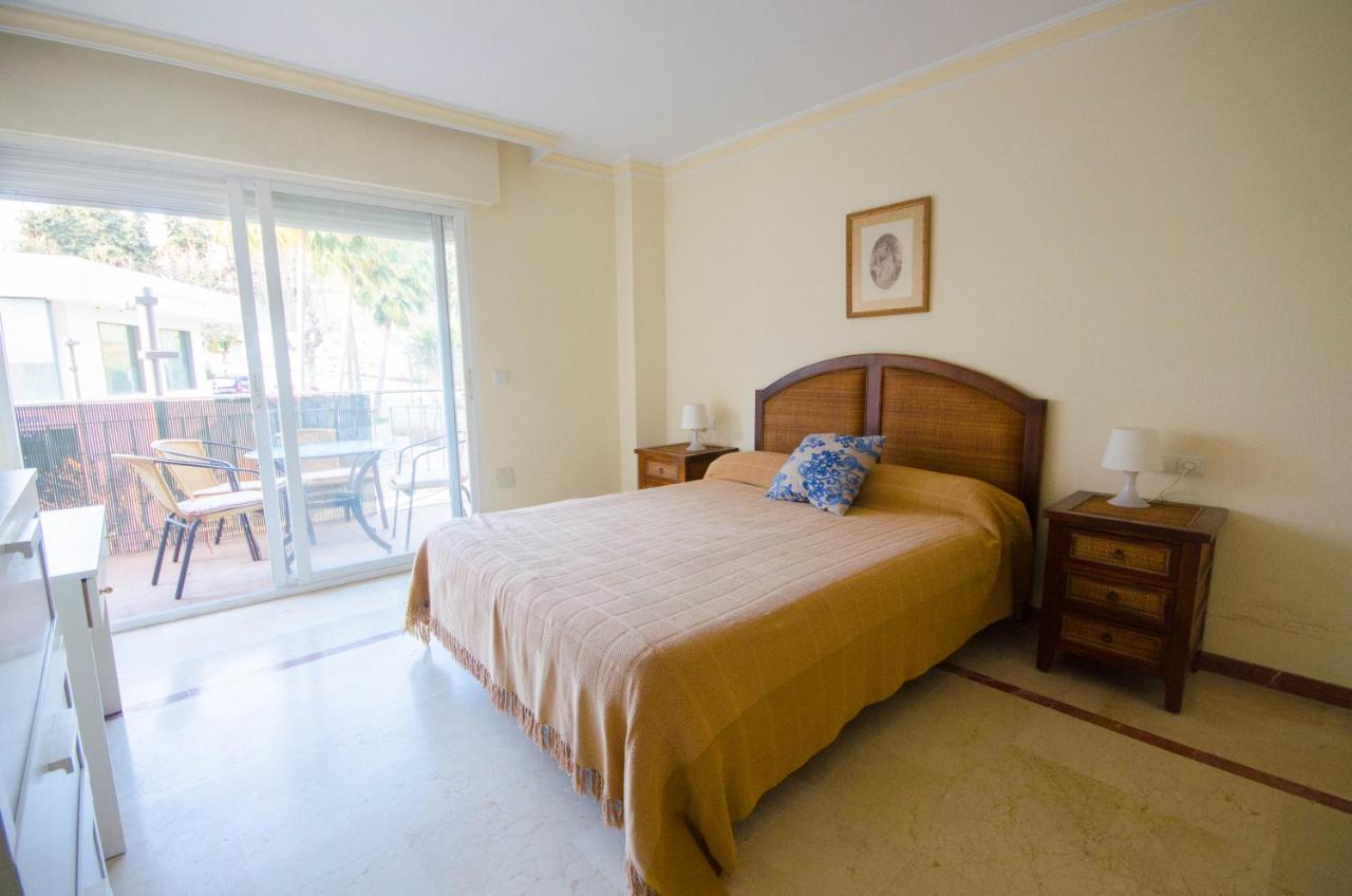 Aparment Neptuno- Located On The Promenade A Few Metres From The Beach. Estepona Kültér fotó