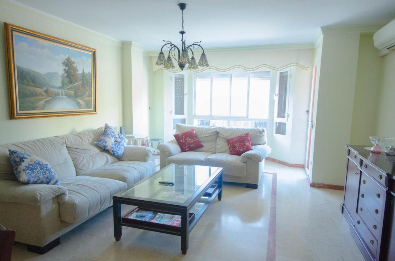Aparment Neptuno- Located On The Promenade A Few Metres From The Beach. Estepona Kültér fotó